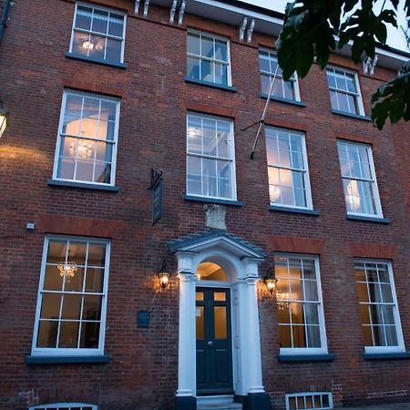 East Walls Hotel Chichester Exterior foto