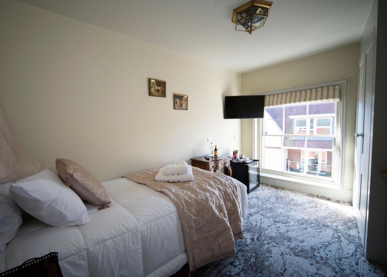 East Walls Hotel Chichester Zimmer foto