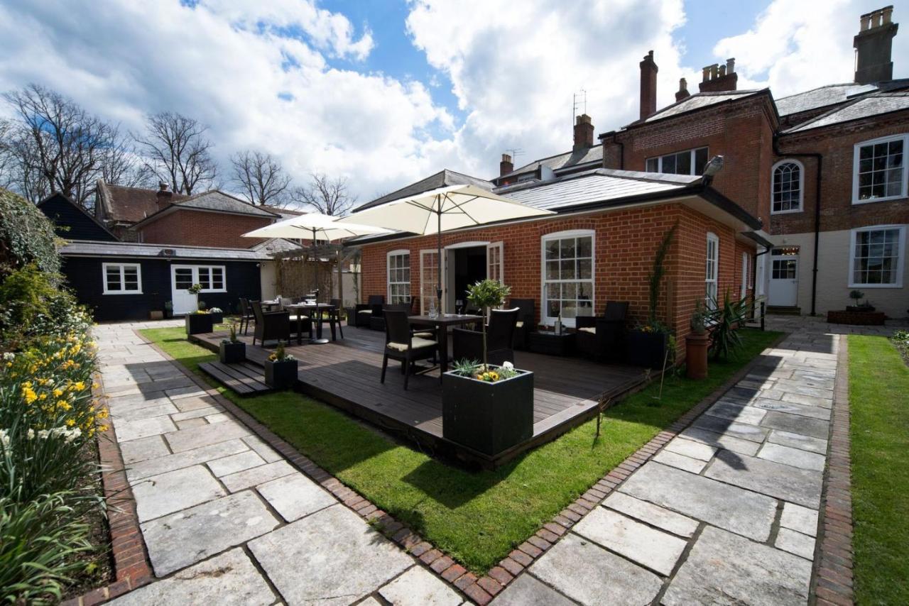 East Walls Hotel Chichester Exterior foto