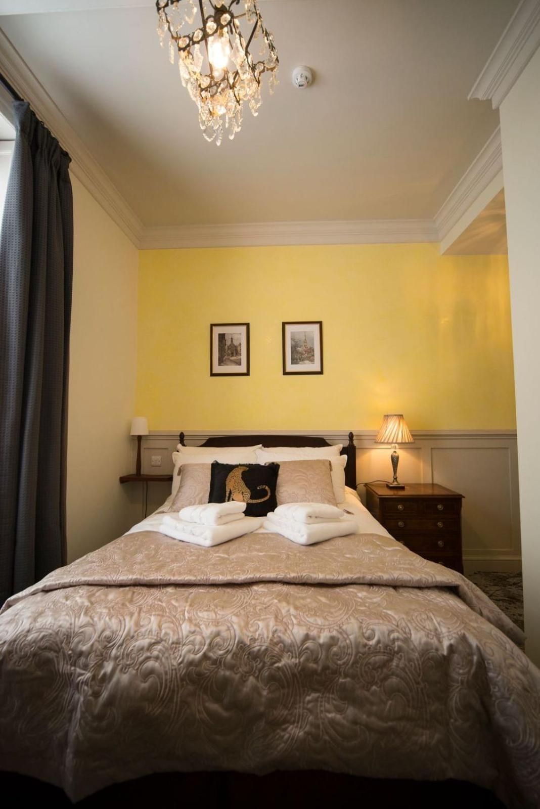 East Walls Hotel Chichester Zimmer foto