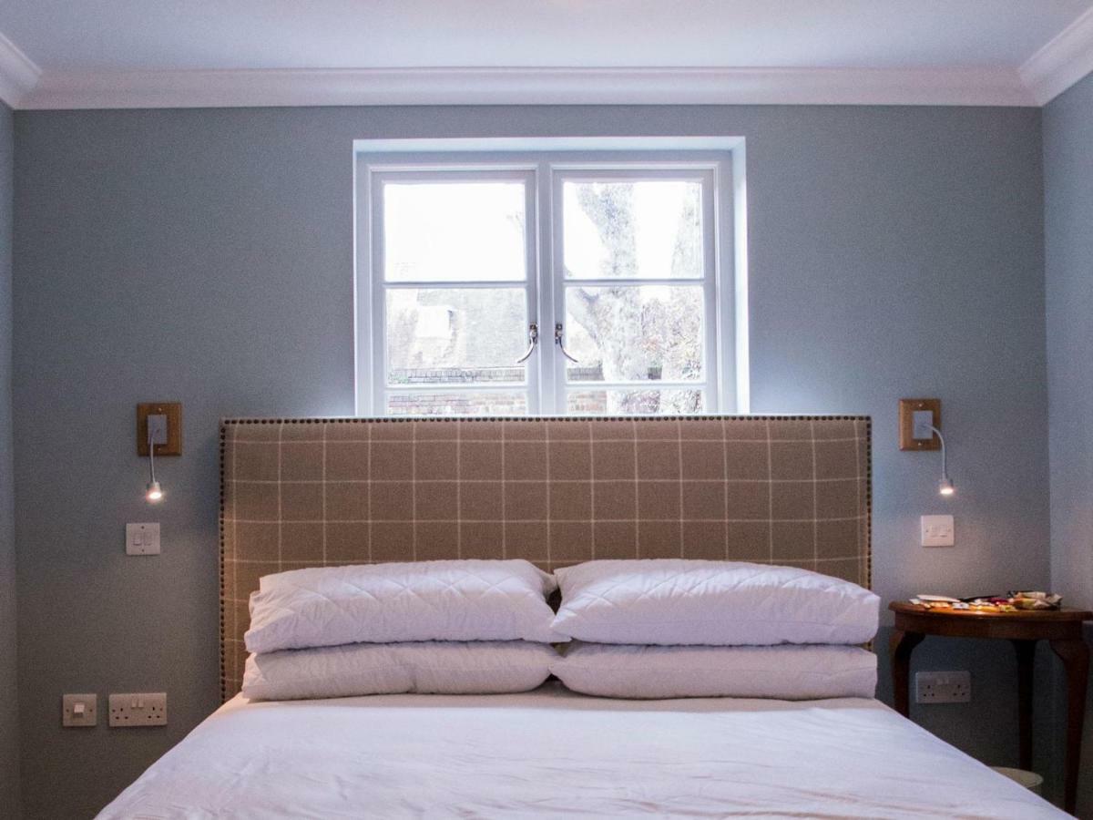 East Walls Hotel Chichester Zimmer foto